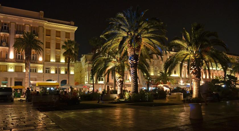 Split Theatre Apartments Zimmer foto
